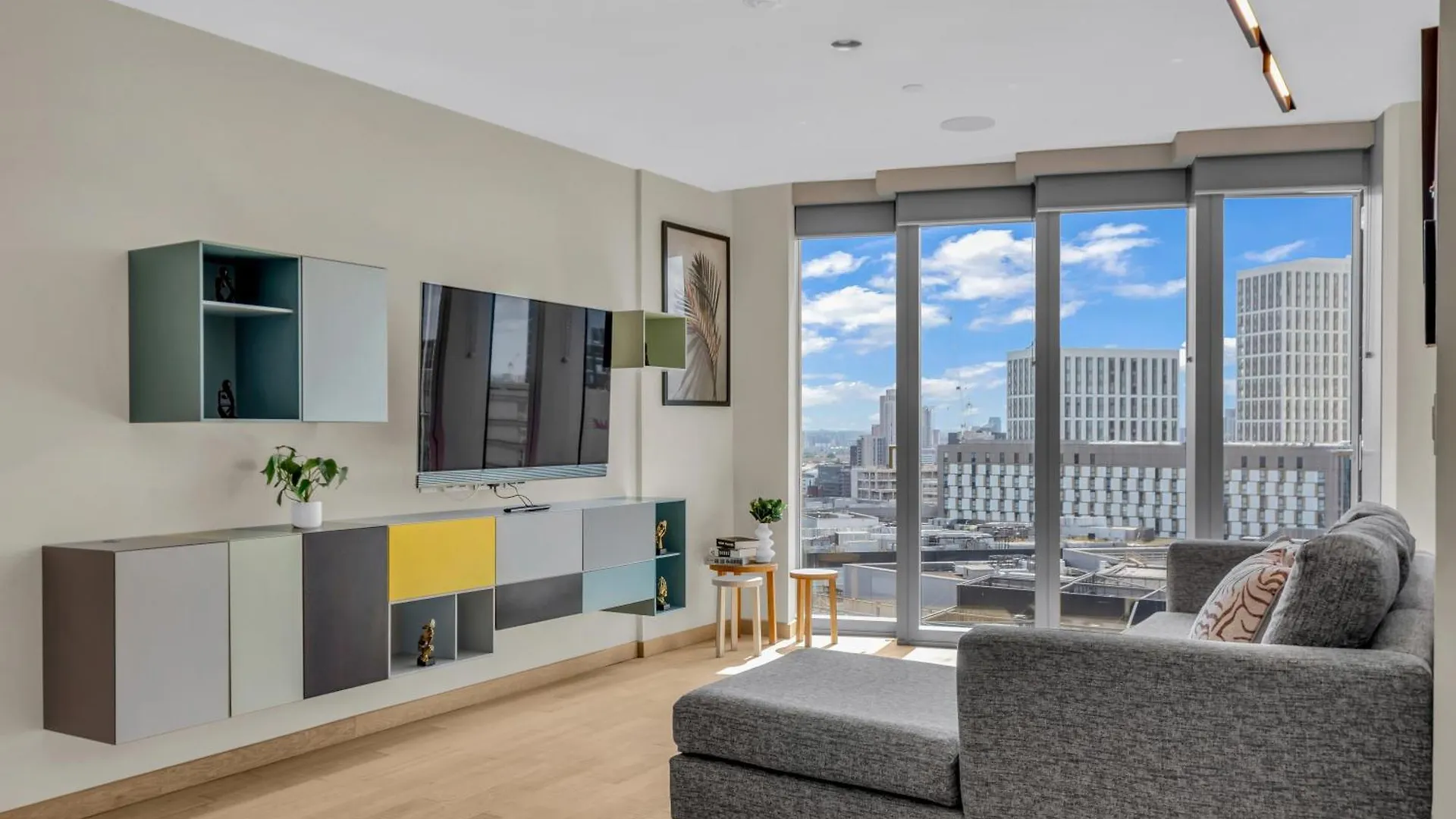 Mysquare One Bedroom Serviced Apartment In Stratford London 0*,  United Kingdom